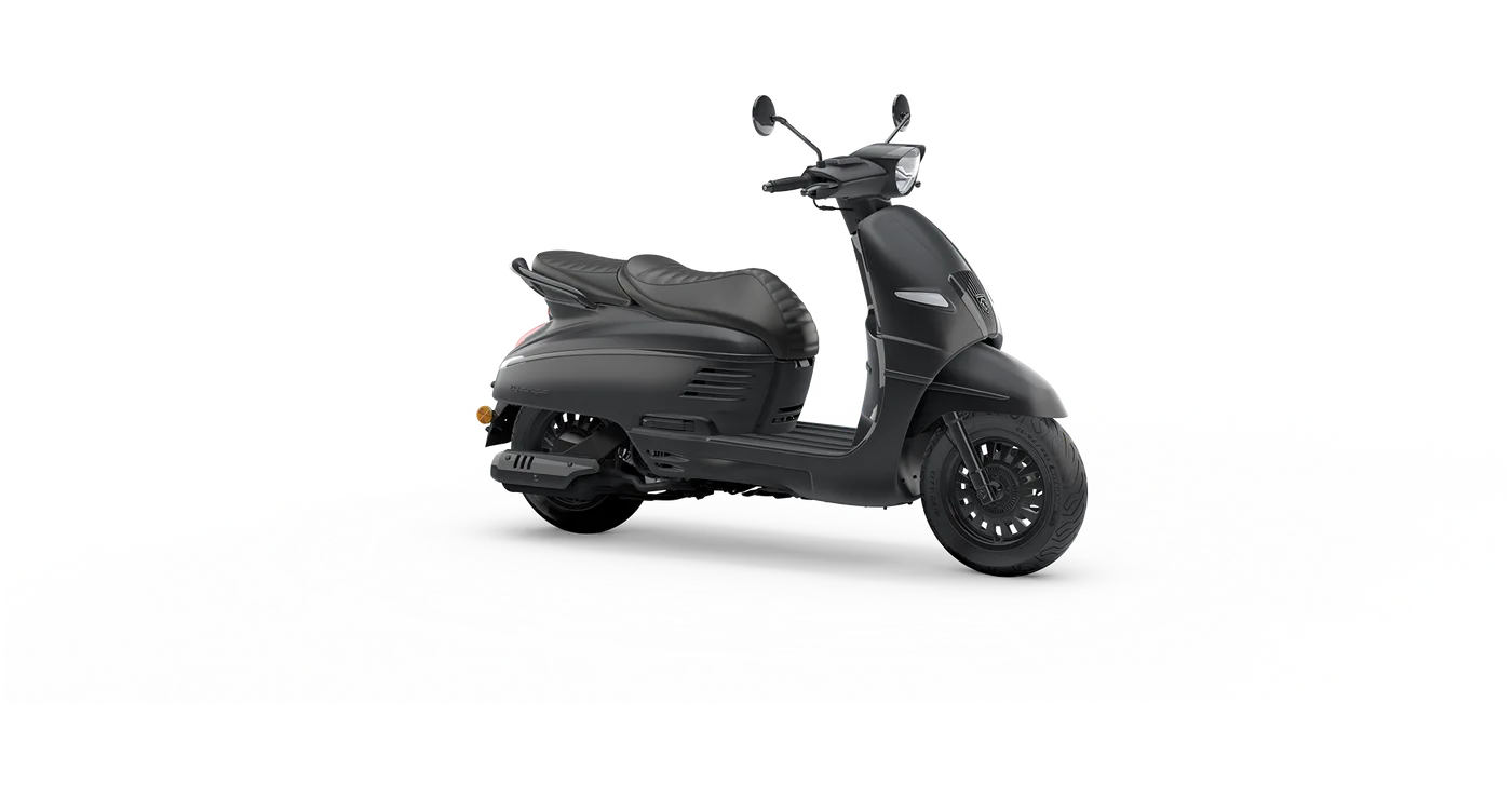 Peugeot Django Dark Shadow 125 in Mad Black neo-retro scooter